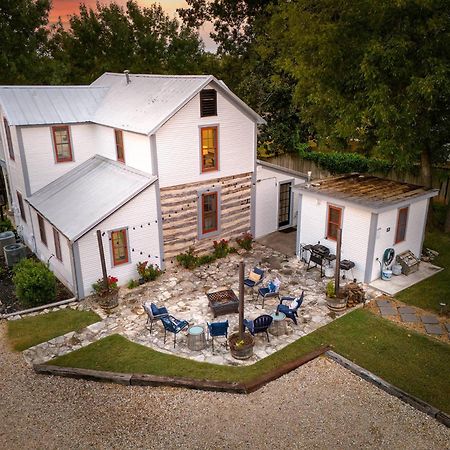 Katarina Haus - Hot Tub & Fire Pit Villa Fredericksburg Buitenkant foto