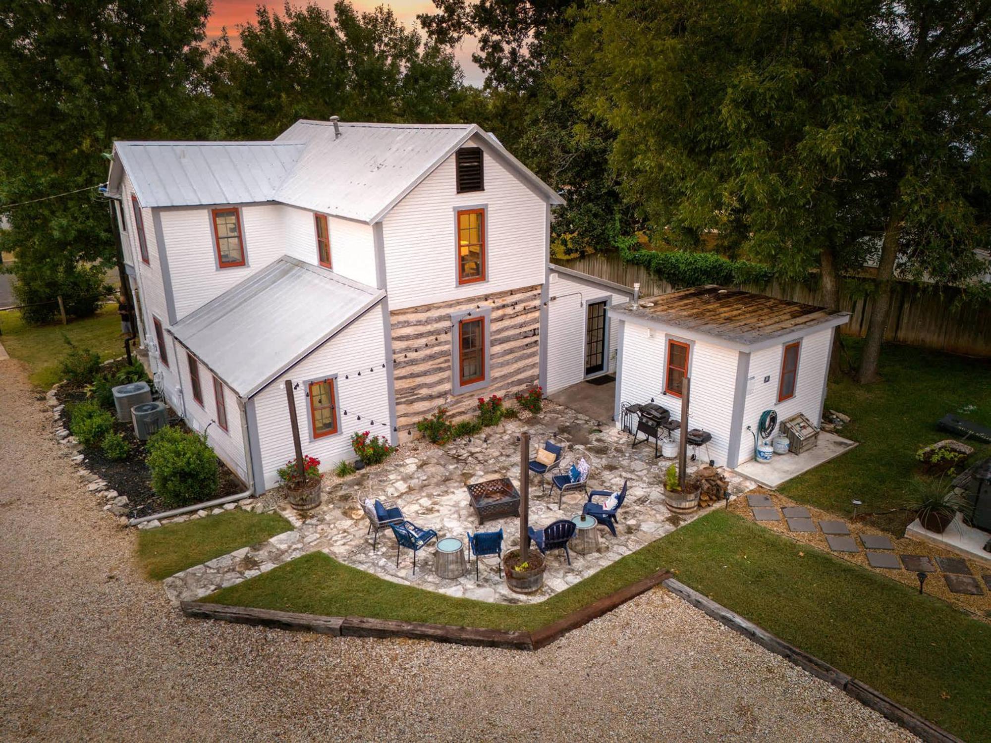 Katarina Haus - Hot Tub & Fire Pit Villa Fredericksburg Buitenkant foto